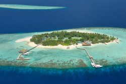 Maldives scuba diving holiday - Eriyadu Island Resort. Aerial.